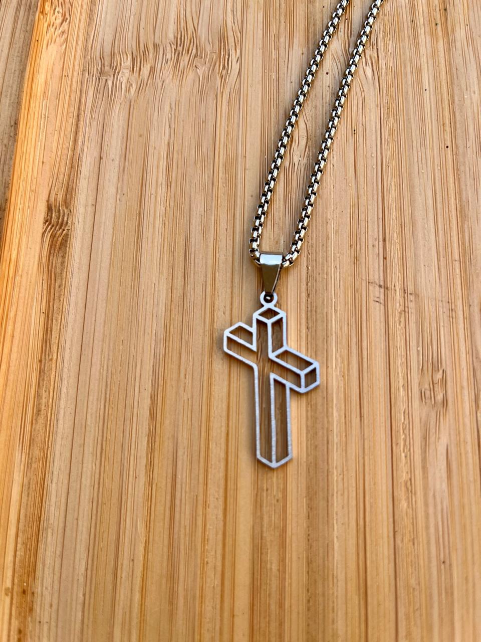Colar Masculino - em Inox, Cruz Efeito 3D