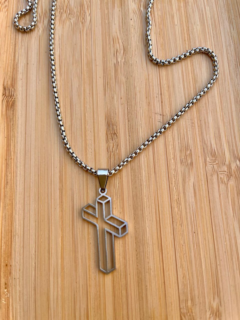 Colar Masculino - em Inox, Cruz Efeito 3D